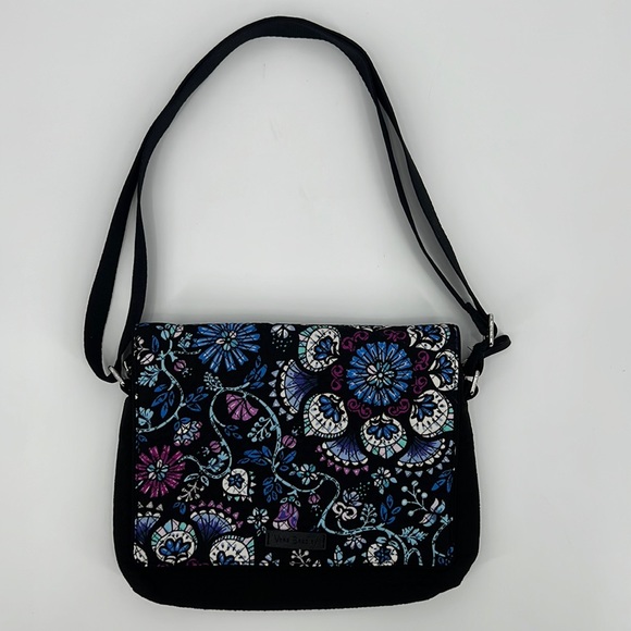 Vera Bradley NWOT Turnabout Cross Body w/ Adjustable Nylon Strap - Picture 1 of 11
